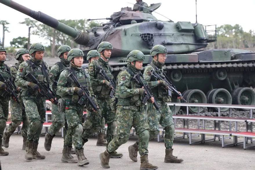快訊/首例1年義務役男逃兵！他翻牆出軍營被車載走...陸軍：已通報憲兵