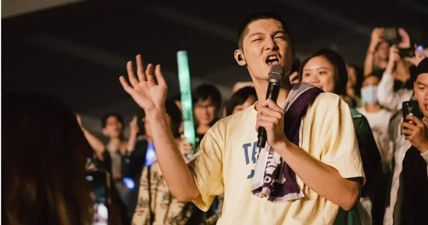 昔出軌毀形象！金曲歌王Leo王離開10年老東家　跑去開Uber原因曝光