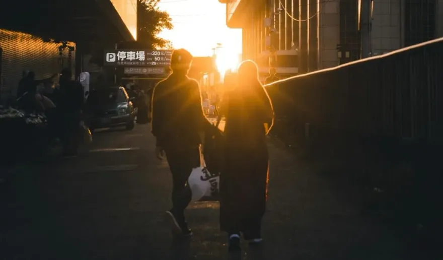 熱翻了！這地方飆「近百年2月份第2高溫」　明後天還有機會創高