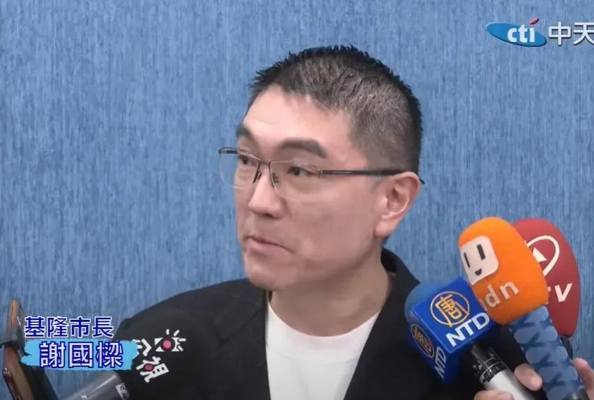 綠議員當面送「驗尿杯」！謝國樑怒丟：已完成自清提出告訴