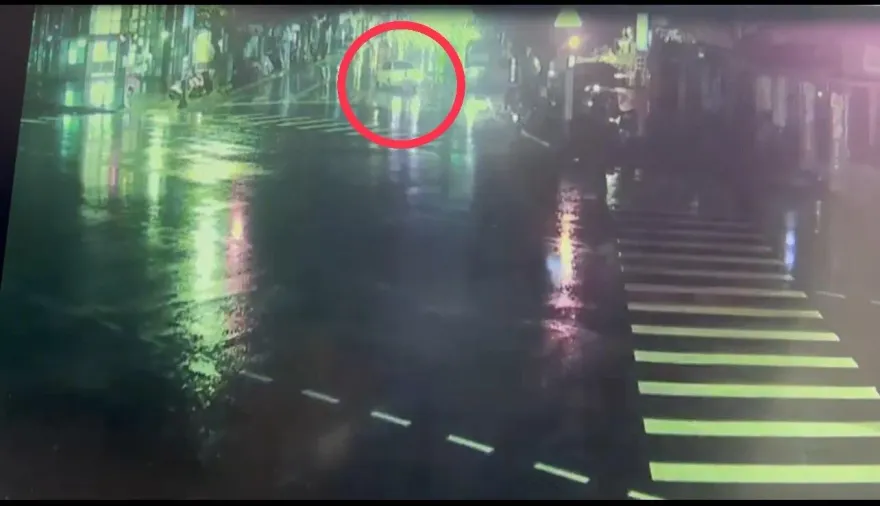 快訊/新店保時捷暗夜攔車砍人！駕駛背部中刀、乘客遭擄走重傷丟包醫院