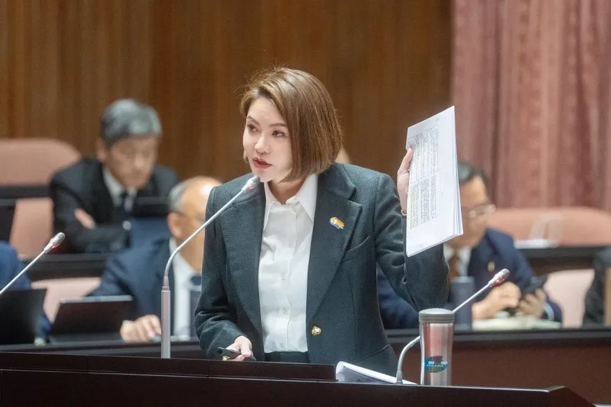 輸液短缺急著高價進口有貓膩？陳菁徽：恐淪三方皆輸