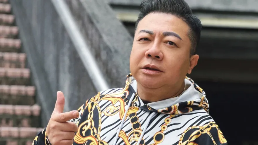 被爆飆罵銀行員！董至成露面澄清「有就跪下請罪」　嘆：巴結都來不及