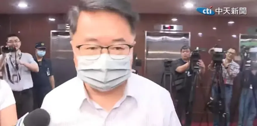 控民進黨立委吳秉叡「性侵女實習生」　新北市議長蔣根煌子蔣欣璋用網軍遭起訴
