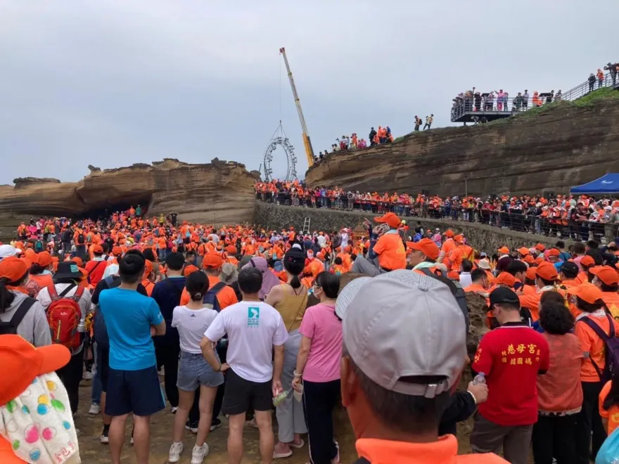 5月23日陪二媽回娘家　最美海岸線徒步遶境