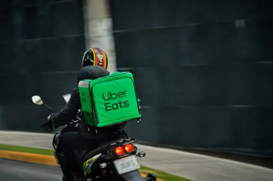 Uber Eats併foodpanda競爭疑慮大　公平會禁止
