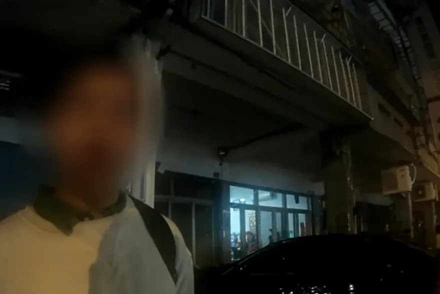 影/沒爸媽、外婆又坐牢！14歲少年街頭乞食　警自掏腰包供溫飽