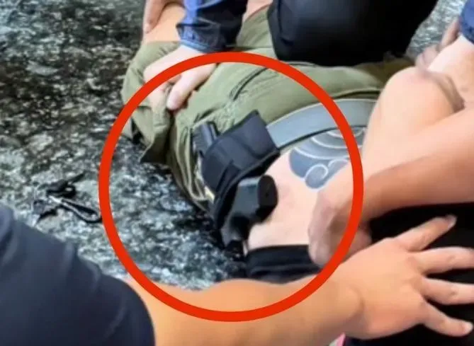 影/槍不離身！台中惡男出門手槍插腰上　10警埋伏趁電梯開門壓制逮人