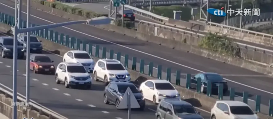 中秋、國慶沒連假「國道5號」仍可能塞爆　車潮疏導措施出爐
