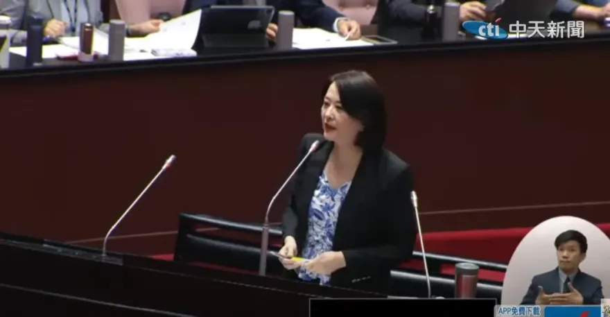 改口稱第五縱隊是「假議題」　王鴻薇大酸沈伯洋自我打臉：最速髮夾彎