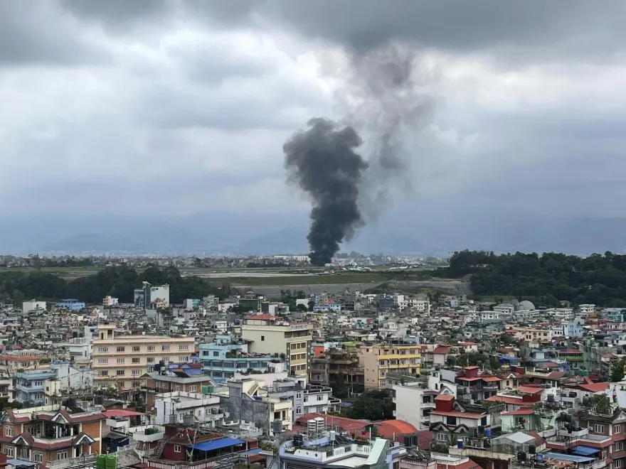 尼泊爾首都機場墜機意外　民航局稱尋獲22具屍體、機師倖存送醫