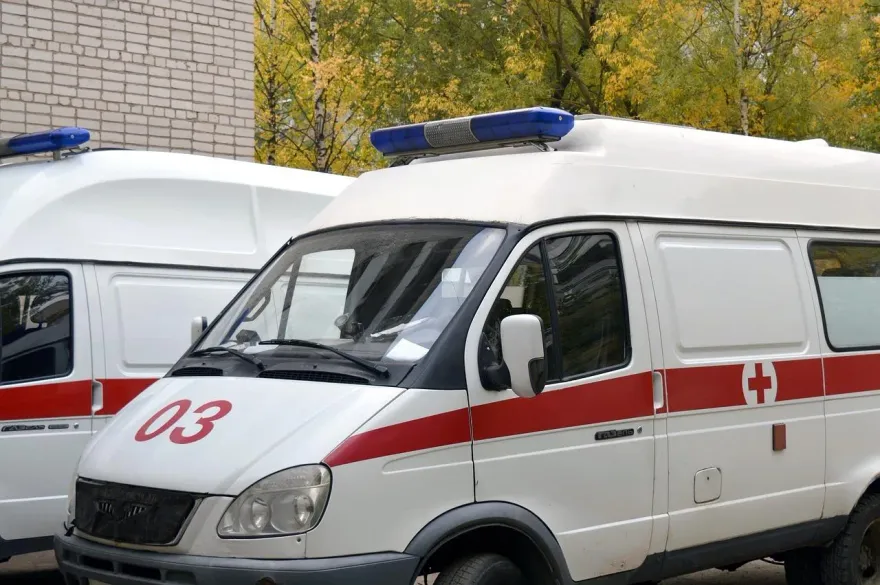 快訊/中秋節悲劇！新北25歲男頸傷噴血亡「旁邊有菜刀」　弟制止遭劃傷