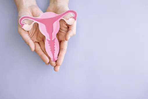 常用塑膠袋裝熱食！年輕女罹子宮內膜癌　醫教3招助抗癌