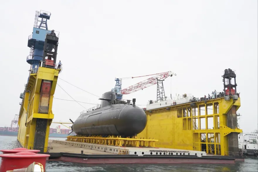 海鯤號潛艦管線破裂、艙內進水？　張競諷：小説情節