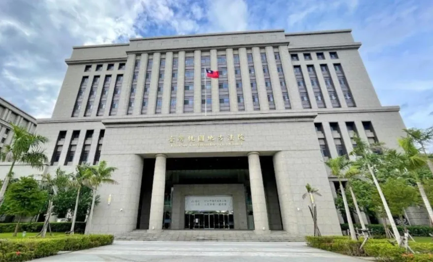 偷渡潛逃14年進修成博士　持他國護照闖新加坡遭逮遣返