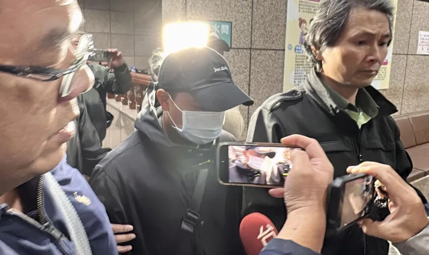 邱軍撞死運將案滅證關鍵　車送修行車紀錄器記憶卡竟消失