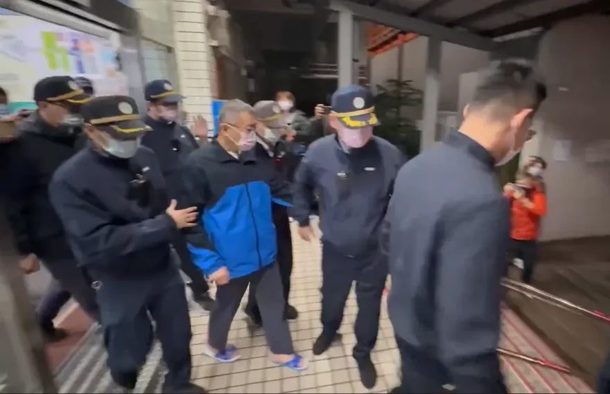 柯文哲二度戒護送醫！腎積水、尿結石　4hr送返北所