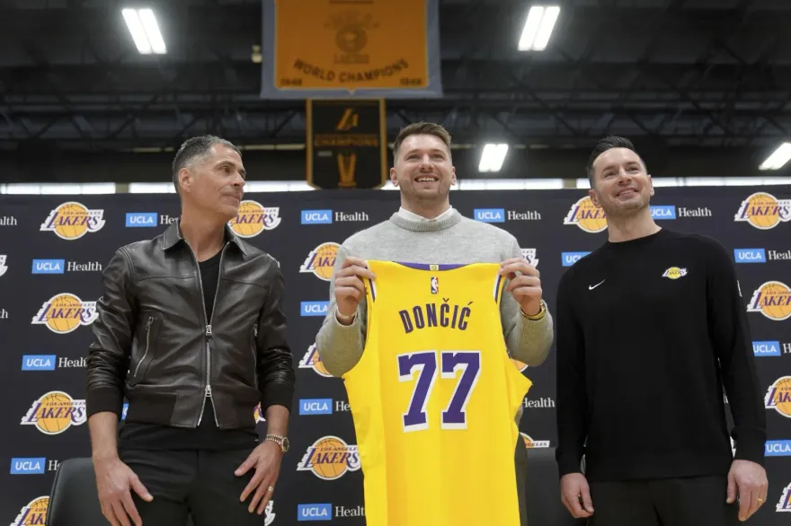 NBA/詹皇、柯瑞不再霸榜！　湖人東契奇球衣銷售聯盟之冠