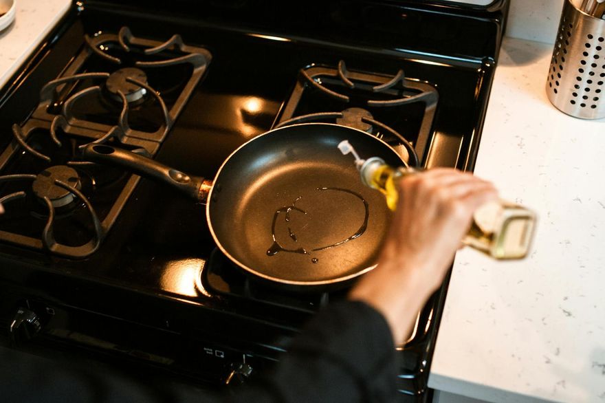 不沾鍋捨不得換！婦體內「PFAS」超標慘罹肝癌