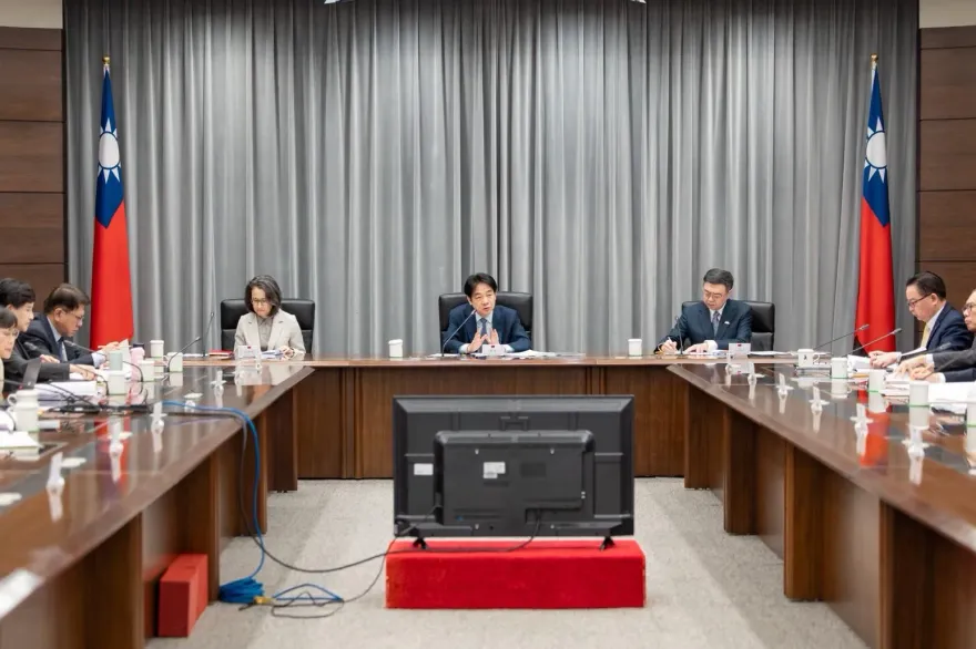 國安人士：「疑賴論」進入新階段　聲稱賴清德是希特勒