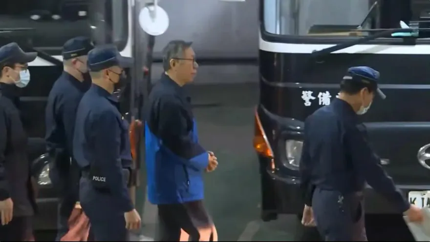 柯文哲喊痛3小時！北所今晚21:55戒護就醫後送回