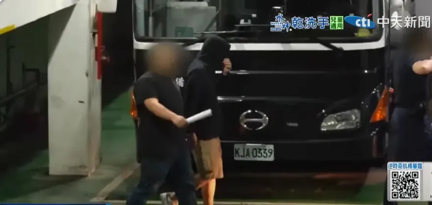 民進黨宜蘭縣黨部開鍘！吳釗燮秘書何仁傑是共諜　開除黨籍