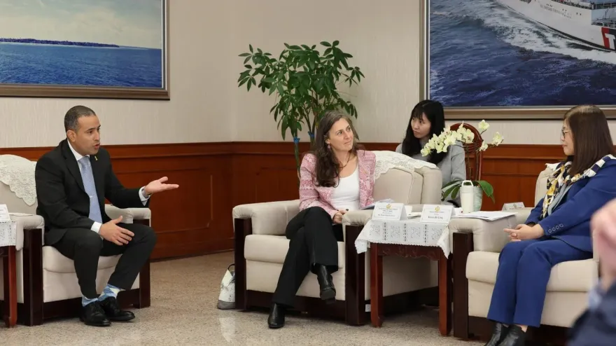 罷綠領銜人戴納粹臂章行禮！以色列代表批：傷害與冒犯猶太社群
