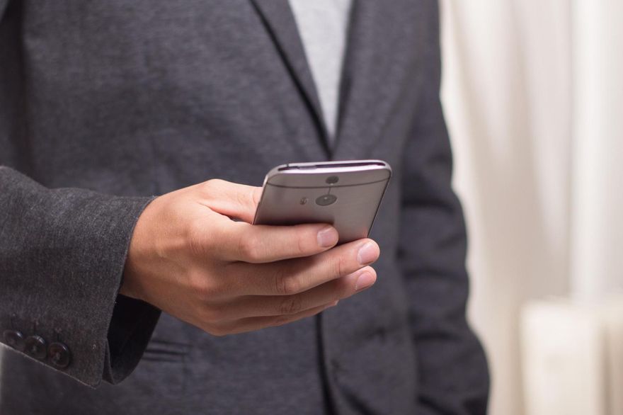 投資詐騙新招！他下載「Wallet APP」　77萬蒸發討不回