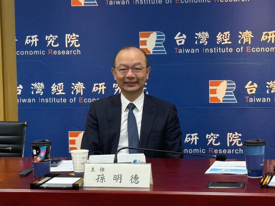 AI還在燒錢階段　台經院示警：小心泡沫化風險！