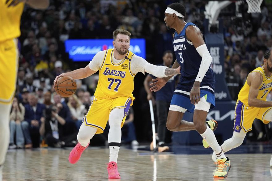 NBA/備戰歐錦賽受傷嚇壞湖人球迷　東契奇重返訓練