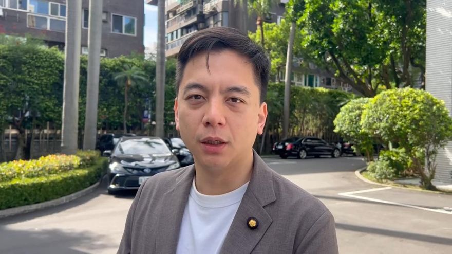 罷團名嘴Grace鬧場徐巧芯大翻車！牛煦庭：詐騙話術見不得光