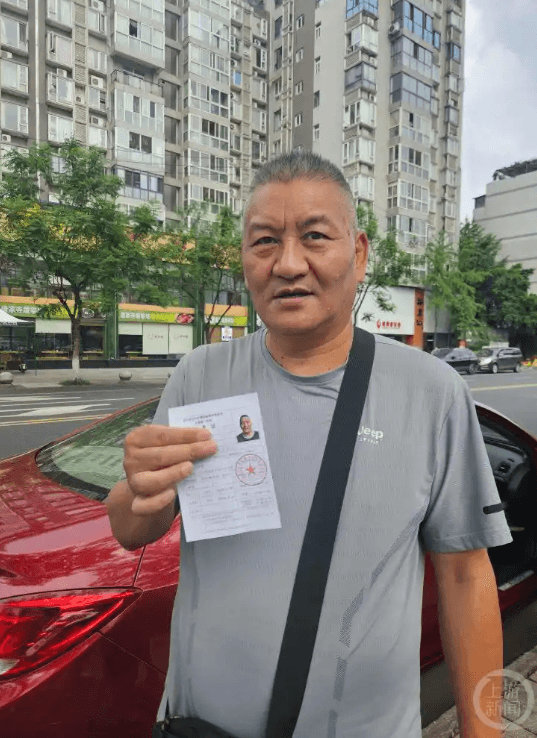 陸高考明登場！58歲男挑戰第29次考試：能上一間就去讀