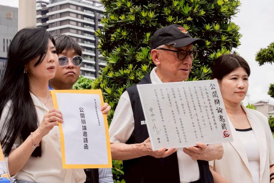 放棄中華民國國籍再回復者不能選總統　黃揚明：曹董2028可試試看