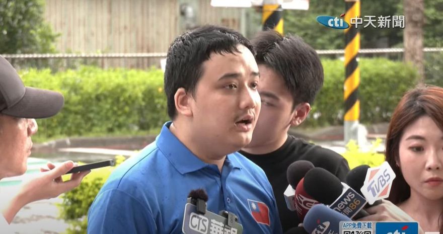 穿「納粹裝」應訊遭檢舉！「三月圍城」領銜人免罰