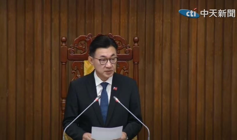 立院通過附帶決議　請銓敘部放寬申請育嬰孫假事由