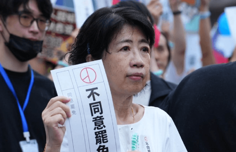 陳佩琪驚爆遭「另案偵查中」　律師：跟彭振聲妻子一樣
