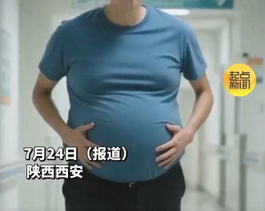 影/陸男肚子堆20公斤宿便　醫取出瞬間「山洪暴發」噴出