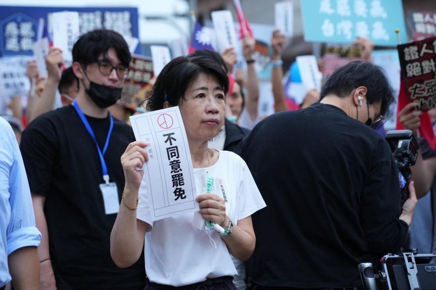 陳佩琪對小草下動員令！羅智強明將陪她赴金甌女中投票