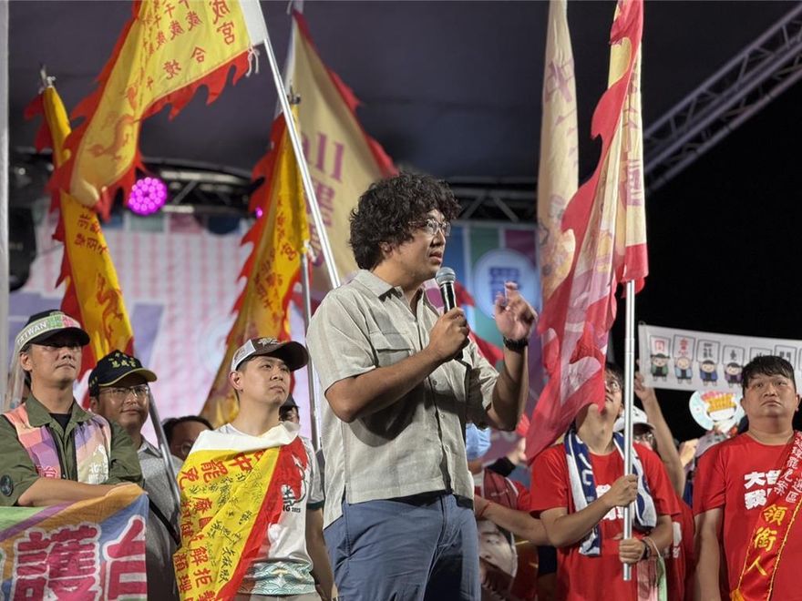 民進黨大罷免掛蛋！沈伯洋神隱了　網灌爆臉書酸：大失敗大崩潰