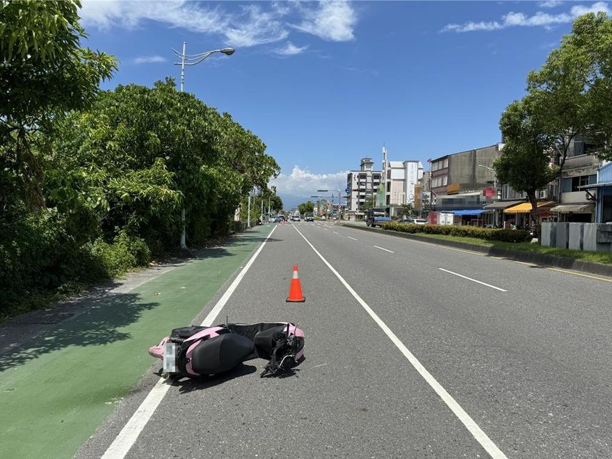 宜蘭冬山死亡車禍！21歲女騎士撞車再撞桿　送醫不治