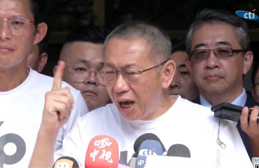柯文哲2026選台南？黃偉哲：要看龍介仙買不買單