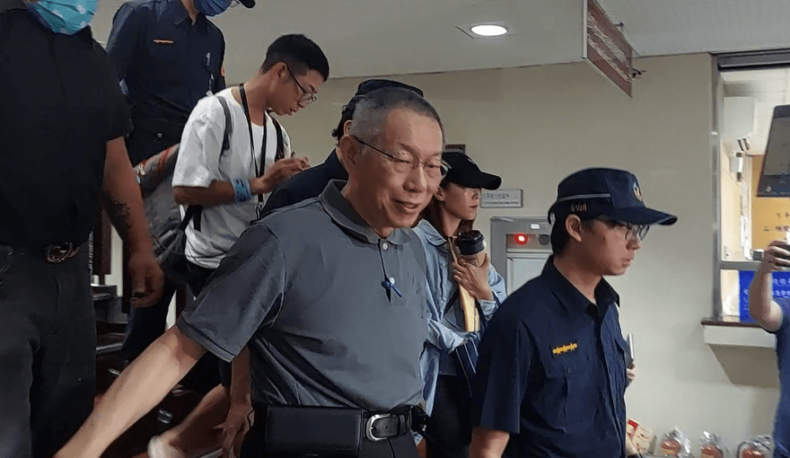 柯文哲交保後該怎麼走？前扁辦主任：先壯大民眾黨
