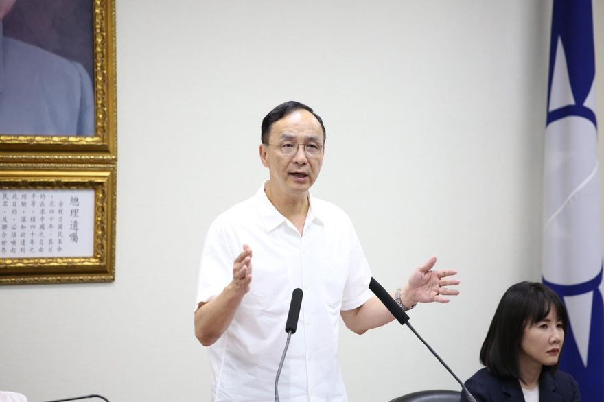 最新民調藍綠「黃金交叉」！朱立倫：走對的路人民會看到