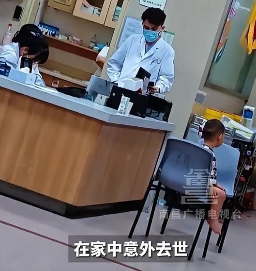 悲！陸單親媽住處猝死…2歲兒「伴母屍」啃南瓜、零食度日