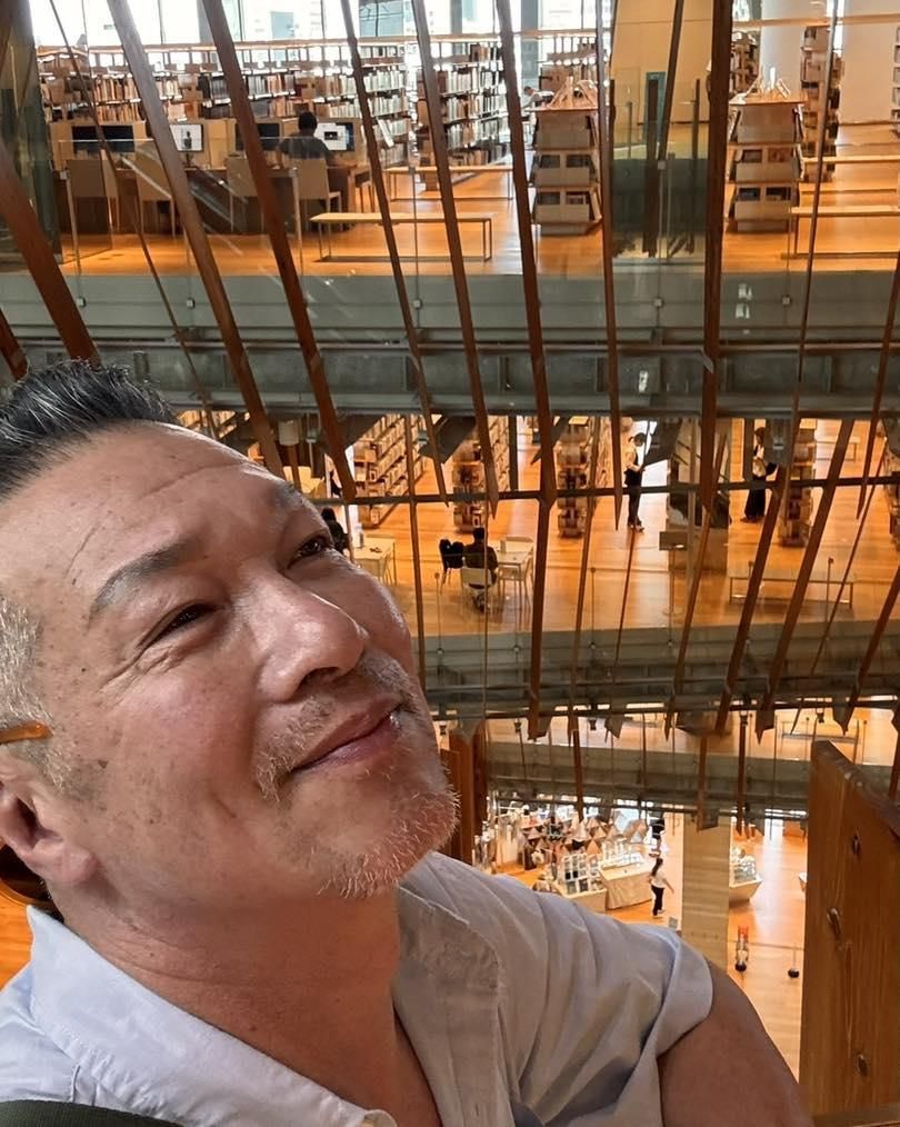 66歲黃仲崑曝罹病近況！「做人體實驗」左手不停顫抖