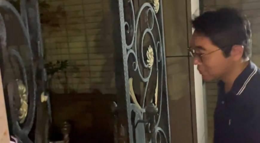律師陸正義夜奔柯家！陳佩琪下樓迎接　柯文哲備戰9/15羈押庭