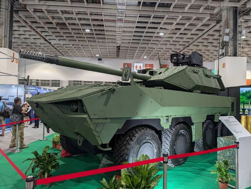台北航太展首公開105公厘輪型戰車　將量產汰換陸軍M41D戰車