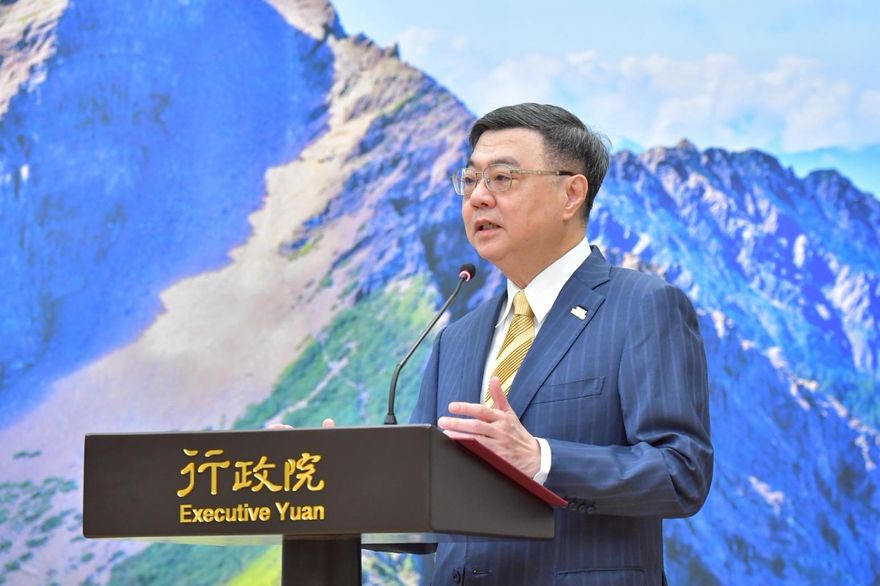 卓榮泰：普發現金1萬元網站研議設置「不領取」選項