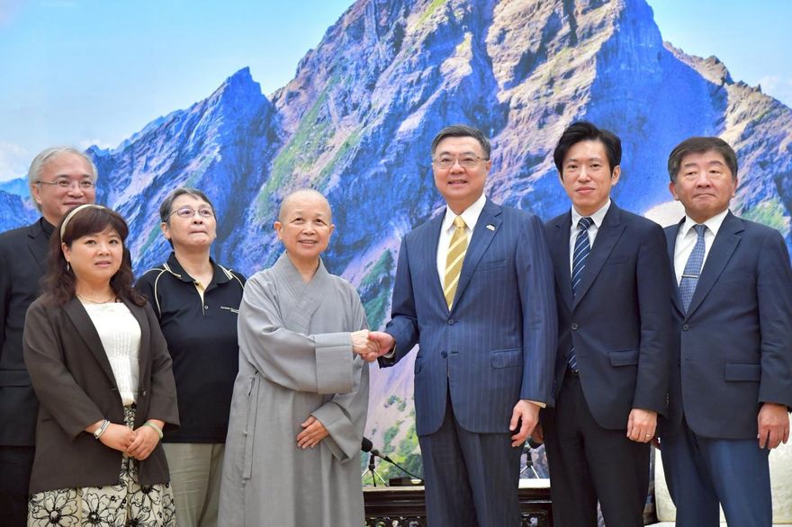 政院擬增「拒領普發1萬」林俊憲竟開第一槍：要考量作業增加成本
