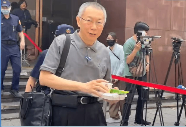 柯文哲、蔡依林都染皮蛇　勿輕忽！病毒侵襲嚴重恐失明